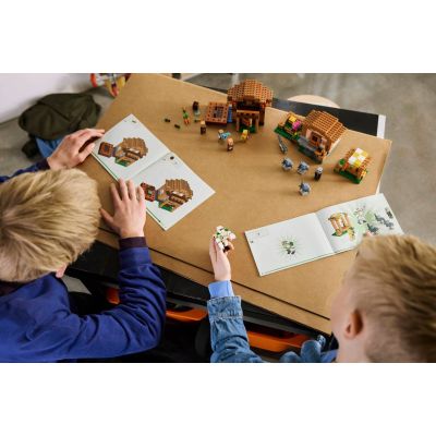 12. LEGO Minecraft 21596 - Najazd przywoływaczy na wioskę