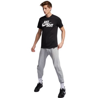10. Koszulka Nike Tee Just do It Swoosh M AR5006-011