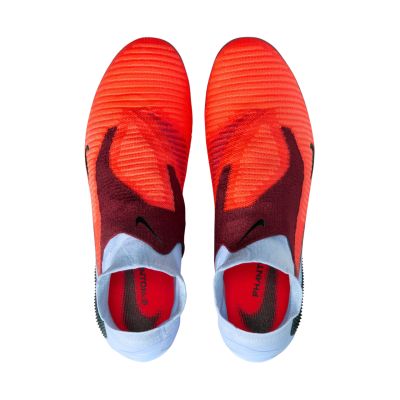 4. Buty piłkarskie Nike Phantom 6 High Elite AG-PRO HQ2329 400