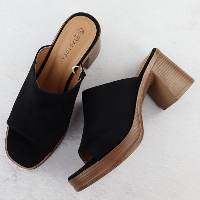 3. Klapki damskie zamszowe na słupku czarne Potocki 54309