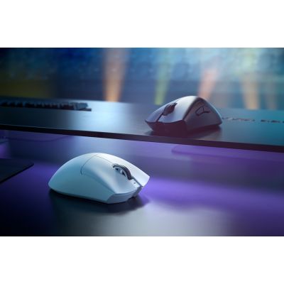 4. Razer DeathAdder V3 Pro myszka Gaming Po prawej stronie RF Wireless + USB Type-C Optyczny 30000 DPI