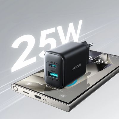 9. Ładowarka Joyroom JR-TCF13 sieciowa USB-C / USB-A 25W SFC / PPS / PD - czarna