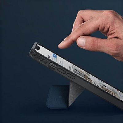 13. Etui UNIQ Transforma Magclick Charging na iPhone 14 Pro - niebieskie