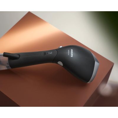 39. Parownica do ubrań PHILIPS STH7060/80