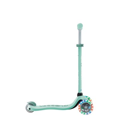 13. Hulajnoga z siedziskiem GO•UP SPORTY LIGHTS (452-706-4 S)