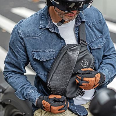 6. Torba Rockbros H23 wielofunkcyjna wodoodporna 3.5 l - czarna