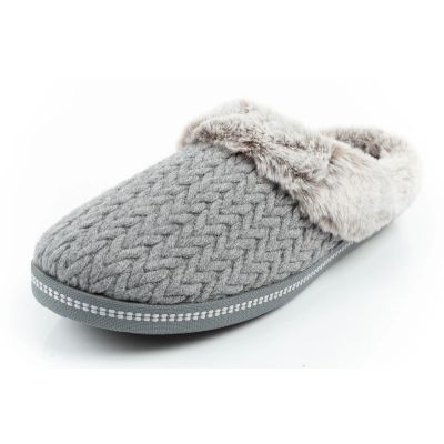 3. Skechers kapcie damskie Cozy Campfire laczki ocieplane modne