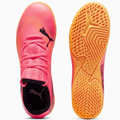 4. Buty piłkarskie Puma Future 7 Play IT Jr 107739-03