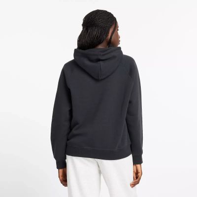 8. Bluza New Balance Sport Fleece Logo Hoodie W WT43524BK