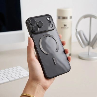 6. Etui Tech-Protect MagFlex na iPhone 18 Pro Max /  17 Pro Max - czarne