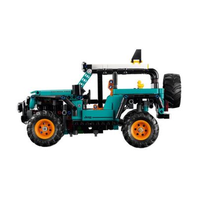 4. LEGO Technic 42227 - SUV Jeep Wrangler Rubicon
