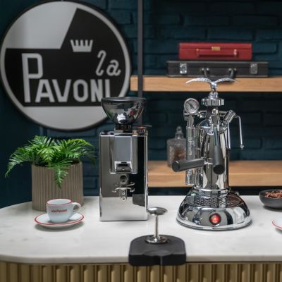 8. La Pavoni Ekspres do kawy Dźwignia ręczna Milano srebrny