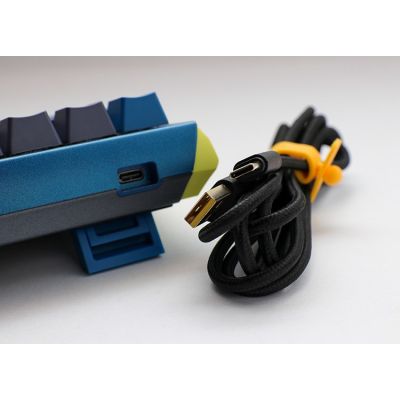 6. Ducky One 3 Daybreak Mini klawiatura Gaming USB Niemiecki Czarny, Niebieski, Zielony