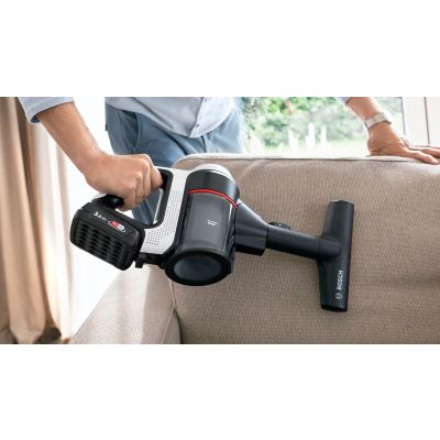 9. Odkurzacz BOSCH BSS 711W UNLIMITED