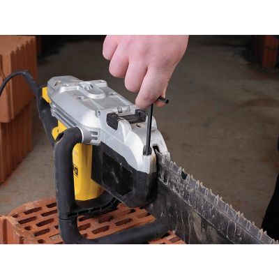 2. Piła szablasta DeWALT DWE398 pilarka Alligator 430 MM 1700 W