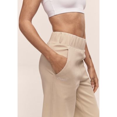 3. Spodnie damskie CASALL Aria Turn Up Straight Jogger kolor beżowy