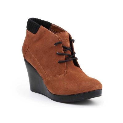 2. Buty lifestylowe Lacoste Leren 7-26SRW4204013