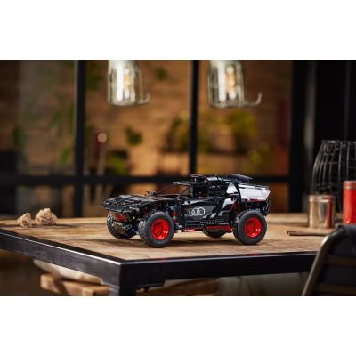 18. LEGO Technic 42160 Audi RS Q e-tron