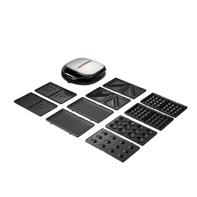 8. Opiekacz do kanapek Adler AD 3040 (800W; kolor czarny)