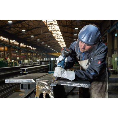 21. Bosch Combi-kit 4 outils 18V Bateria