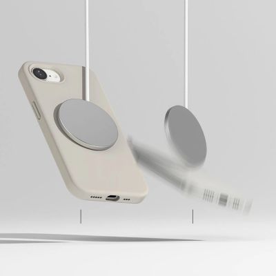 5. Etui Ringke Silicone Magsafe na iPhone 16e / 17e - beżowe