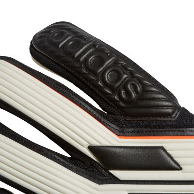 3. Rękawice bramkarskie adidas Tiro Pro GI6380
