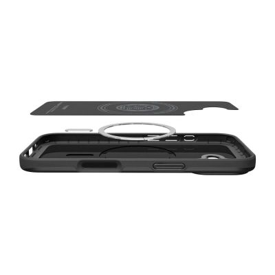 11. Etui Spigen Thin Fit MagSafe na iPhone 17 - czarne