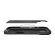 11. Etui Spigen Thin Fit MagSafe na iPhone 17 - czarne