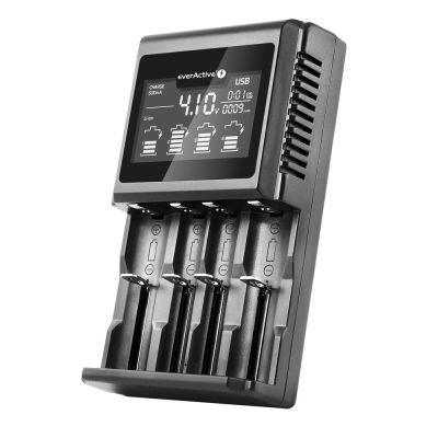11. Ładowarka everActive UC-4000 (Brak danych)