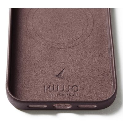 4. Mujjo Leather Case - etui skórzane do iPhone 17 Pro Max kompatybilne z MagSafe (bronze red)