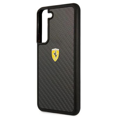6. Etui Ferrari On Track Real Carbon na Samsung Galaxy S22 - czarne