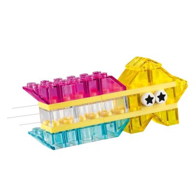 8. LEGO CLASSIC 11040 Magiczny zestaw z przezroczystymi klockami