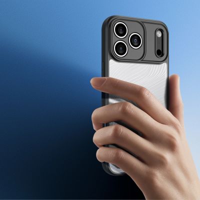 4. Etui Dux Ducis Aimo na iPhone 17 Pro Max – czarne