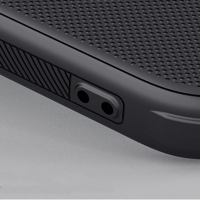 14. Etui Nillkin Super Frosted Shield Pro Magnetic Case na iPhone 16 - czarne
