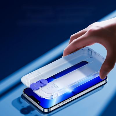 6. Joyroom Knight szkło do iPhone 14 Plus z zestawem montażowym przezroczysty (JR-H11)