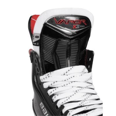 6. Łyżwy hokejowe Bauer Vapor X5 Pro Int