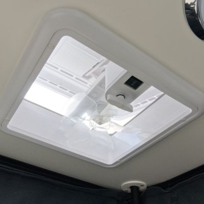 23. OFFLANDER ZABUDOWA KAMPEROWA ATAKAMA