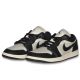 3. Buty Sportowe Air Jordan 1 Low SE Czarne - FB9893-101