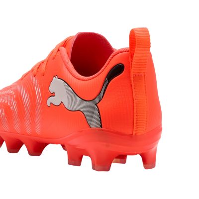 3. Buty piłkarskie dla dzieci Puma Future 9 Play FG/AG 108723 01