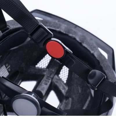 9. Kask rowerowy Radvik Stoot 92800354320