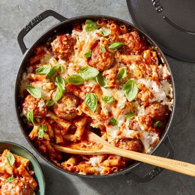 9. Głęboka patelnia do duszenia z pokrywką STAUB 40511-472-0 - czarna 28 cm