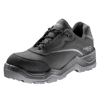 2. NEO tools 82-150-40 obuwie ochronne