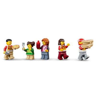 4. LEGO City 60496 - Dostawa pizzy z pojazdami
