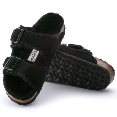 7. Klapki damskie ocieplane z wełną owczą Birkenstock Arizona VL Shearling Black skóra zamszowa regular szerokie (0752661)