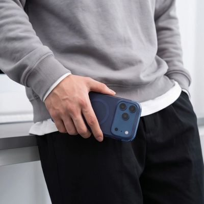 8. Etui Tech-Protect MagAir MagSafe CC na iPhone 18 Pro / 17 Pro - ciemnoniebieskie matowe
