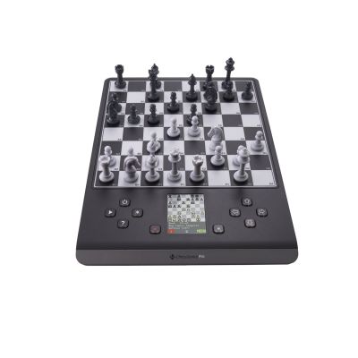 3. Millennium Chess Szachy komputerowe Genius Pro
