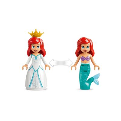 9. LEGO Disney 43299 - Królewska łódź weselna Arielki