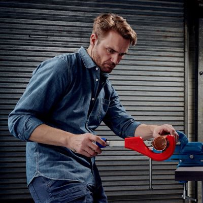 45. Knipex 90 31 03 BK ręczne narzędzie do cięcia rur Obcinak do rur