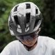 4. Kask rowerowy Rockbros LK-67 młodzieżowy z odpinanym daszkiem 54–58 cm - szary
