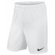 Spodenki piłkarskie Nike Park II M nie krepują ruchów, dające maksymalną swobodę podczas meczu.